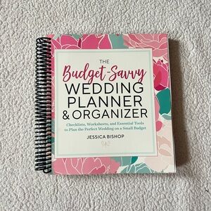 The Budget-Savvy Wedding Planner & Organizer